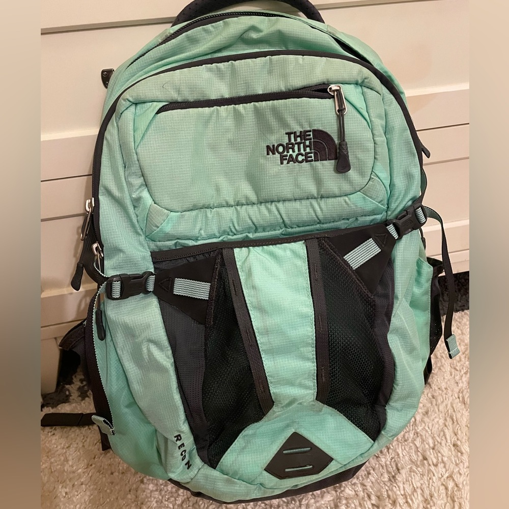 North Face Recon Backpack - Picture 2 of 4